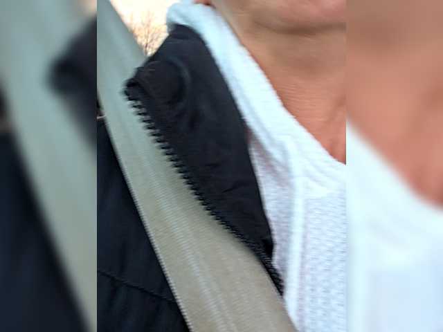 BaditaLuna's BongaCams show and profile