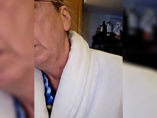 BaditaLuna's BongaCams show and profile