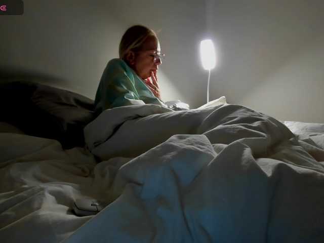 BaditaLuna's BongaCams show and profile