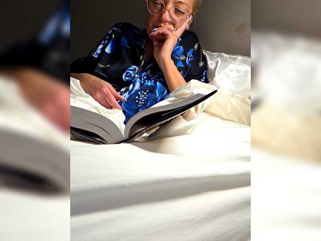 BaditaLuna's BongaCams show and profile