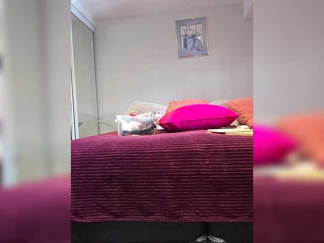 BaditaLuna's BongaCams show and profile