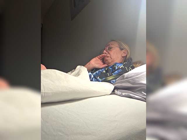 BaditaLuna's BongaCams show and profile