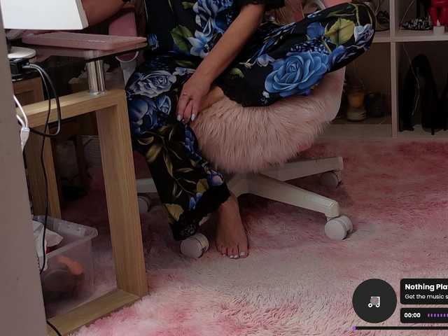 BaditaLuna's BongaCams show and profile