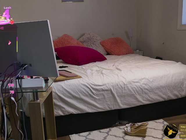 BaditaLuna's BongaCams show and profile
