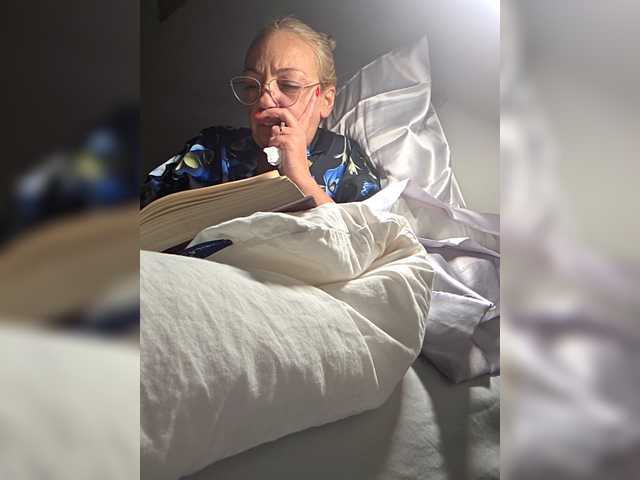 BaditaLuna's BongaCams show and profile