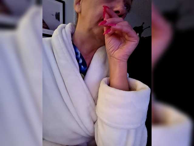 BaditaLuna's BongaCams show and profile