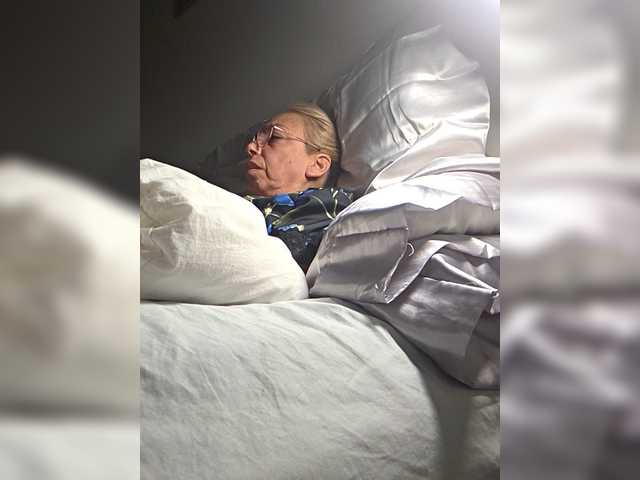 BaditaLuna's BongaCams show and profile