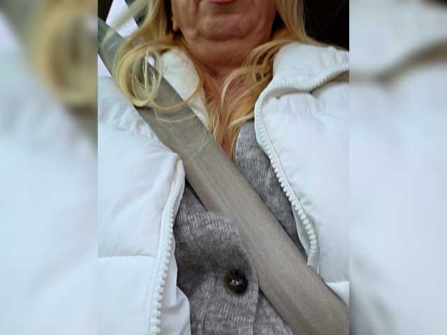 le modèle BaditaLuna est en webcam porno dans un show sur le site bongacams, il possède les tags suivants: White/Caucasian,Blonde,Shaved