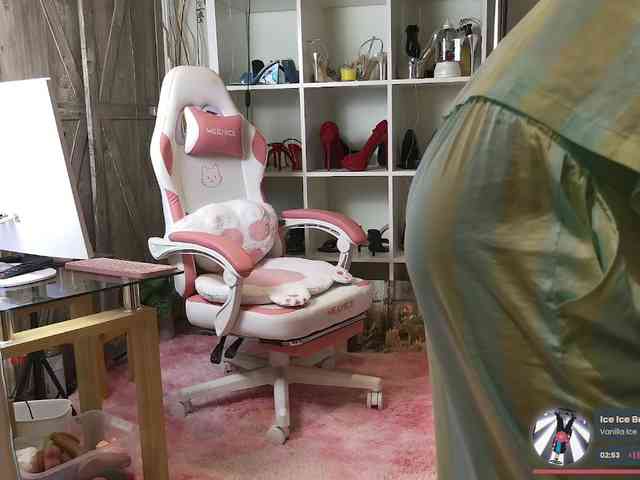 BaditaLuna BaditaLuna