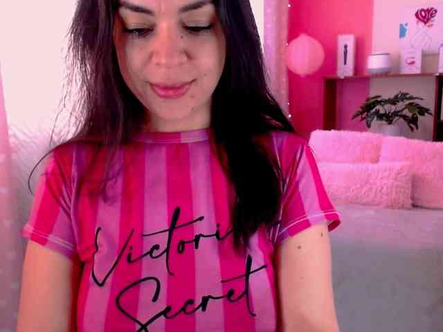 LATINGODDESS69 webcam