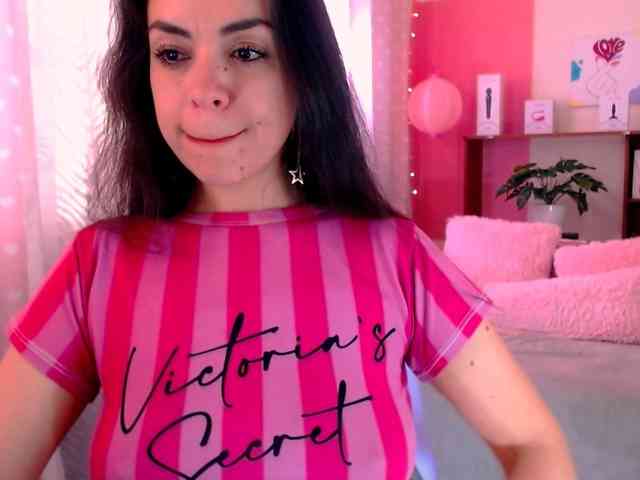 LATINGODDESS69 webcam