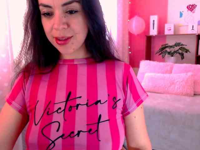 LATINGODDESS69 webcam