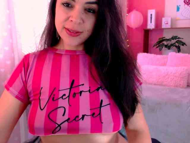 LATINGODDESS69 webcam