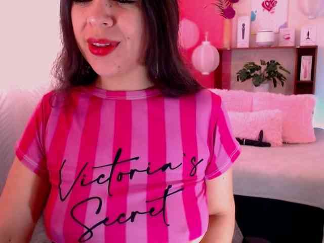 LATINGODDESS69 webcam