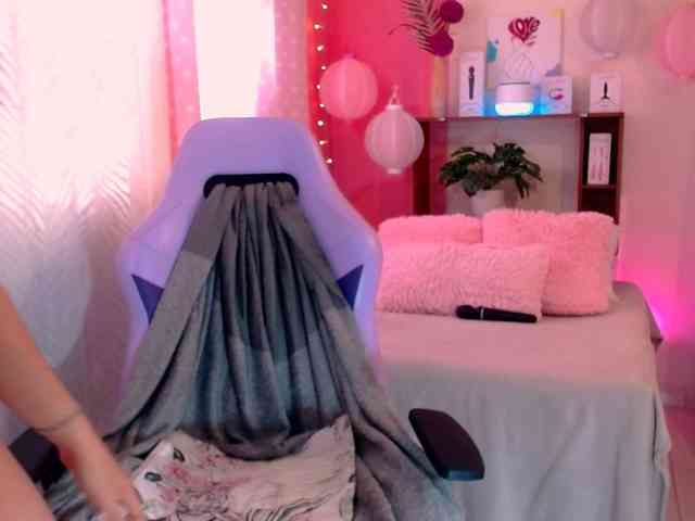 LATINGODDESS69 webcam