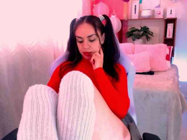 LATINGODDESS69 webcam