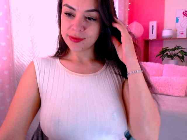 LATINGODDESS69 webcam