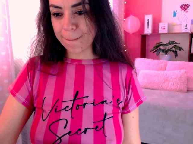 LATINGODDESS69 webcam