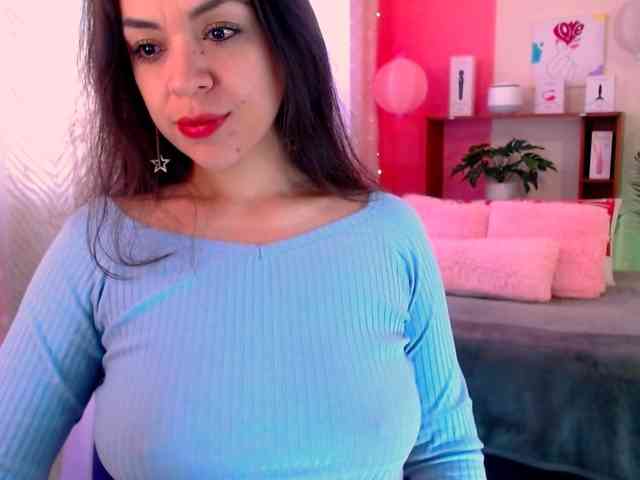 LATINGODDESS69 webcam
