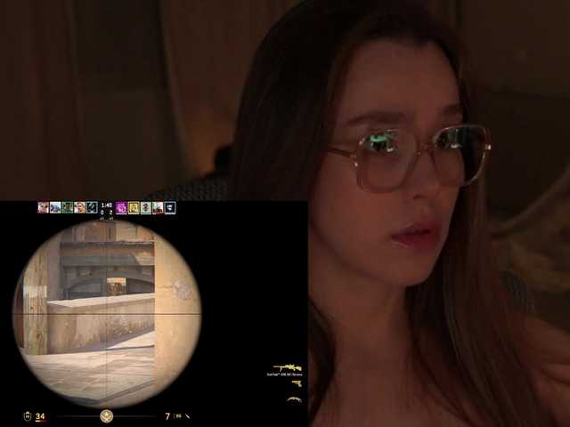 видео FemaleJesus1