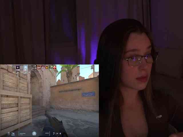 FemaleJesus1 webcam