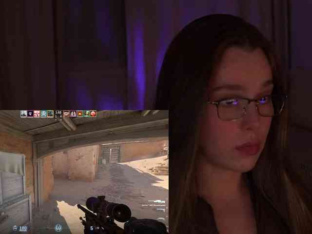 FemaleJesus1 webcam