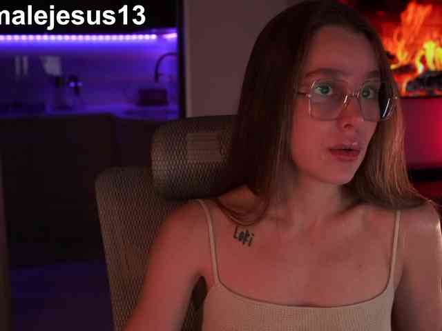 FemaleJesus1 webcam