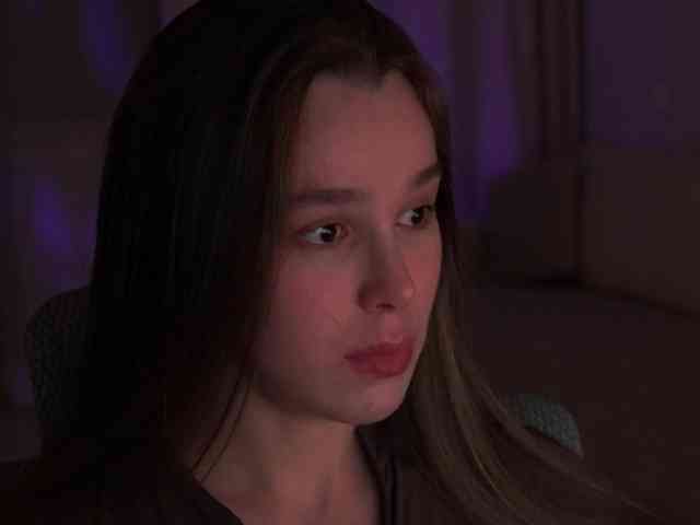 FemaleJesus1 webcam