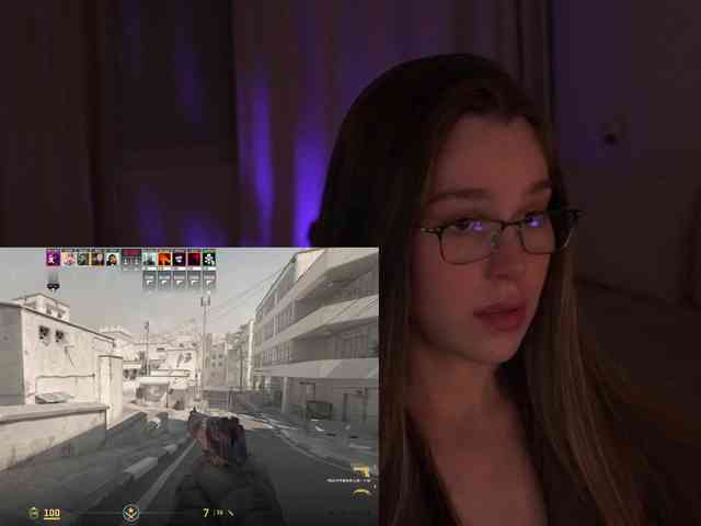 FemaleJesus1 webcam