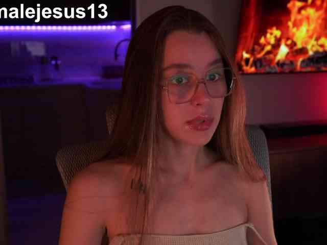 FemaleJesus1 webcam