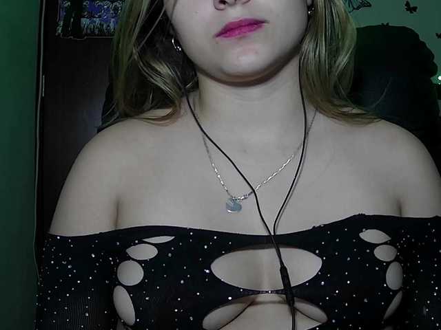 Elith20's BongaCams show and profile