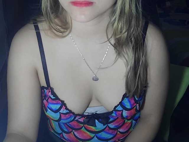 Elith20's BongaCams show and profile