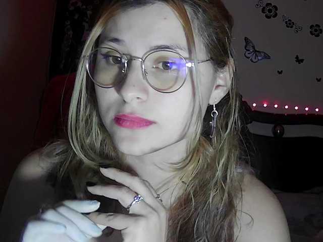 Elith20's BongaCams show and profile