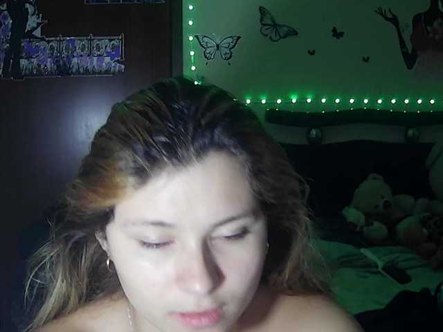 Elith20's BongaCams show and profile