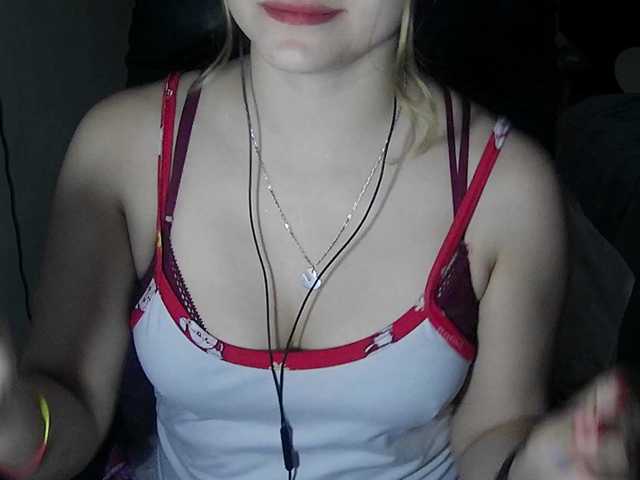 Elith20's BongaCams show and profile