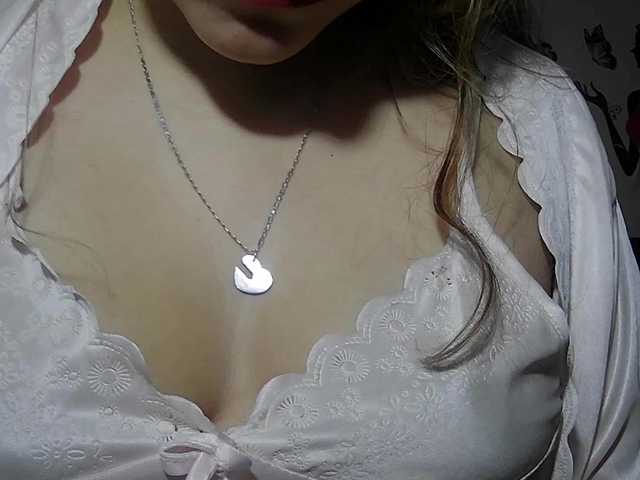 Elith20's BongaCams show and profile