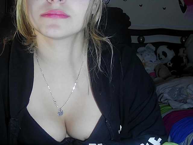 StarEli webcam bongacams model stream image