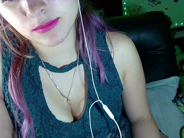 StarEli webcam bongacams model stream image