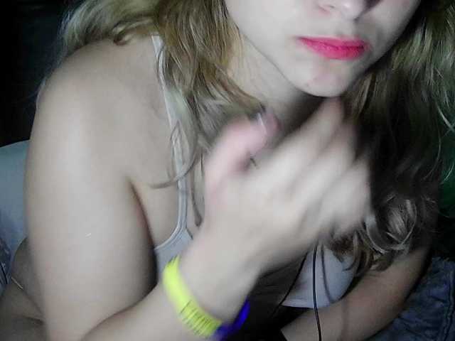 Elith20's BongaCams show and profile