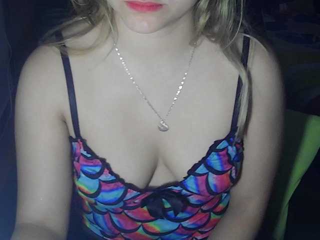 Elith20's BongaCams show and profile