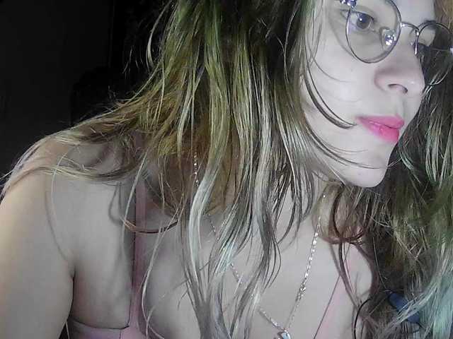 Elith20's BongaCams show and profile