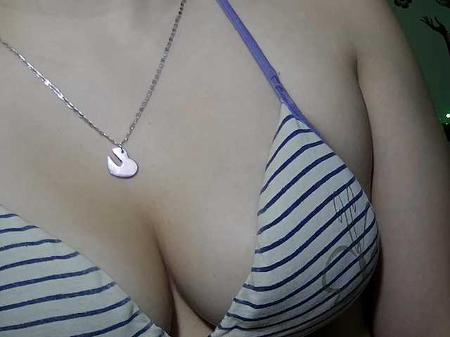 Elith20's BongaCams show and profile