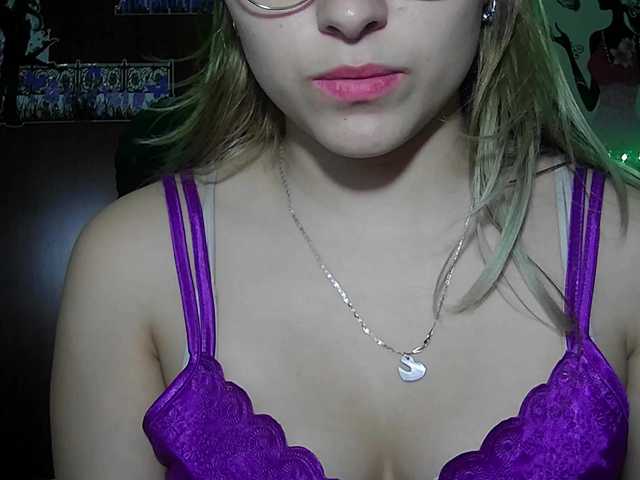 Elith20's BongaCams show and profile
