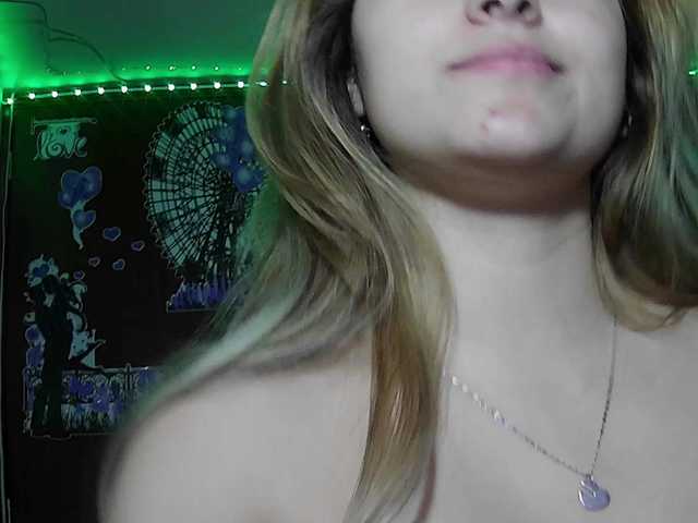 Elith20's BongaCams show and profile