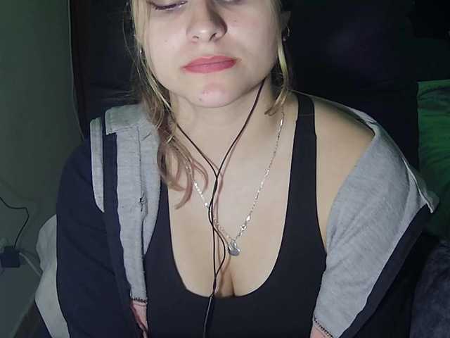 Elith20's BongaCams show and profile