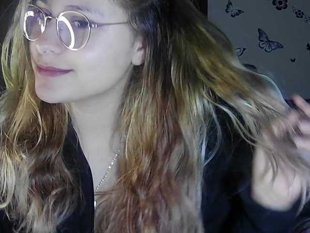 StarEli webcam bongacams model stream image