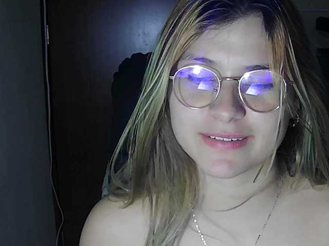 Elith20's BongaCams show and profile