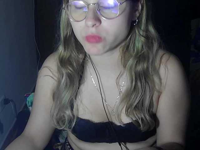 Elith20's BongaCams show and profile