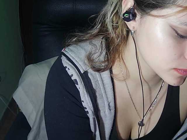 Elith20's BongaCams show and profile