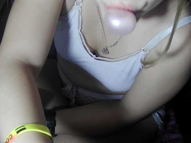 Elith20's BongaCams show and profile